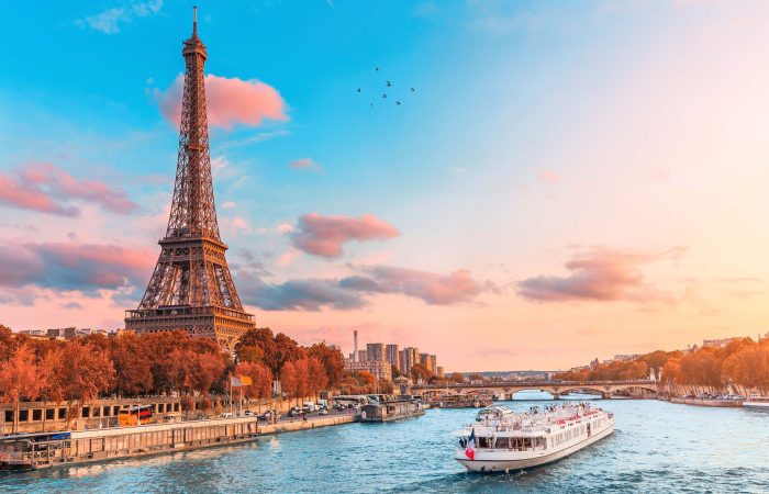 Paryż – rejs po Sekwanie z widokiem na Wieżę Eiffla o zachodzie słońca, romantyczna podróż po sercu Francji. - promoclub.pl